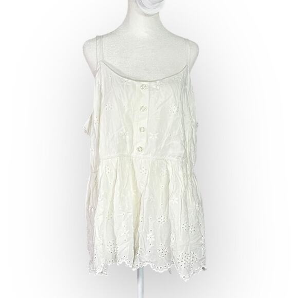 Torrid Cami Tank Top Womens 3/3X Plus White Sleeveless Eyelet Smocked Scoop Neck - Picture 1 of 11